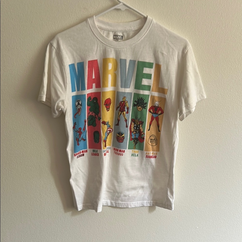Marvel Comics 6 Heroes Graphic White MARVEL T-Shirt ... Size:M
